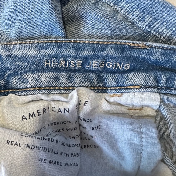 Distressed Blue Jeans - Picture 4 of 5